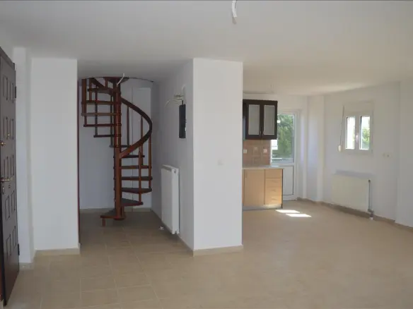 3-bedroom Maisonette In Xilokastro, Greece (110 M²)
