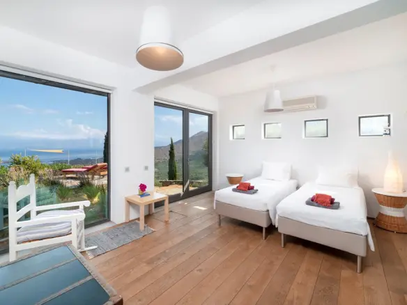 Villa In Elounda, Greece (300 M²)
