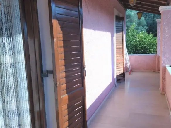 Complex In Corfu, Greece (400 M²)