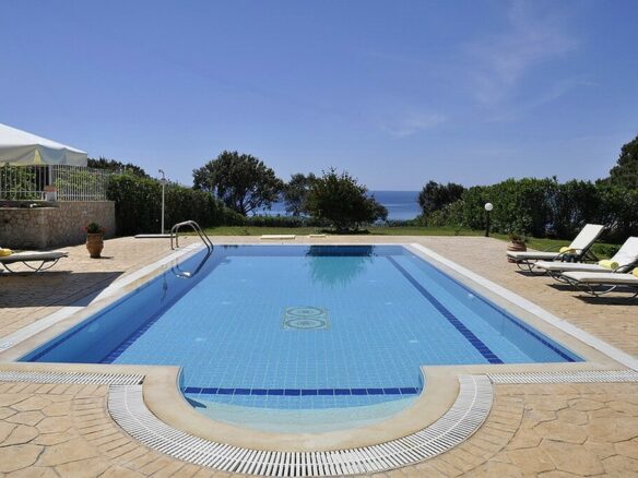3-bedroom Villa In Corfu, Greece (155 M²)
