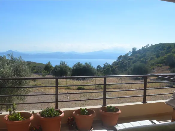 5-bedroom Detached House In Loutraki-perachora, Greece (270 M²)