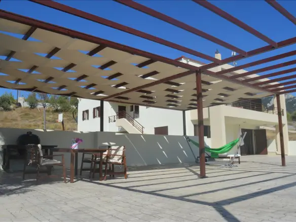 5-bedroom Detached House In Loutraki-perachora, Greece (270 M²)