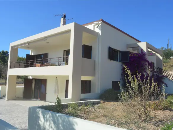 5-bedroom Detached House In Loutraki-perachora, Greece (270 M²)
