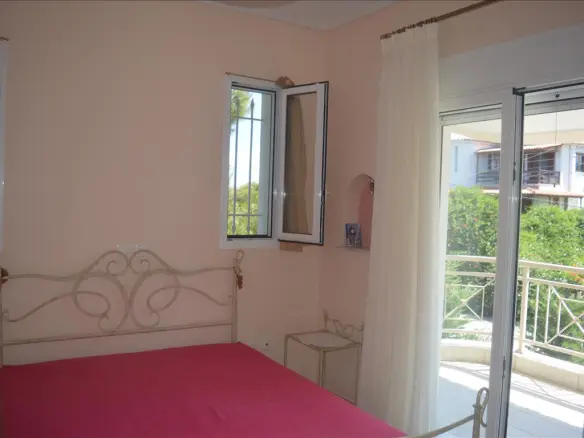 4-bedroom Maisonette In Xilokastro, Greece (162 M²)