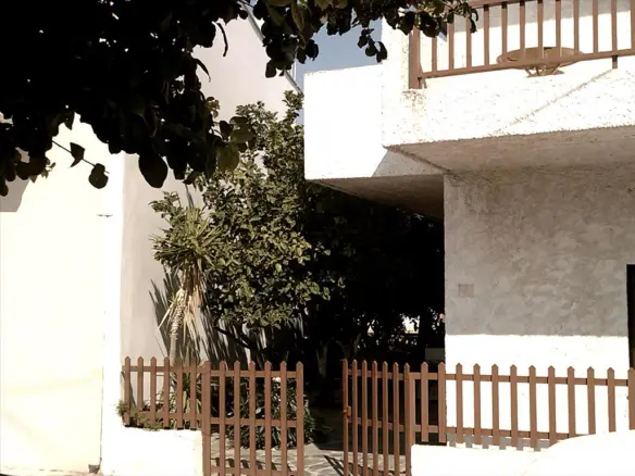 Complex In Amarinthos, Greece (384 M²)
