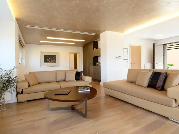 9-bedroom Villa In Anavissos, Greece (770 M²)