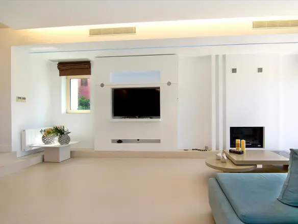 9-bedroom Villa In Anavissos, Greece (770 M²)