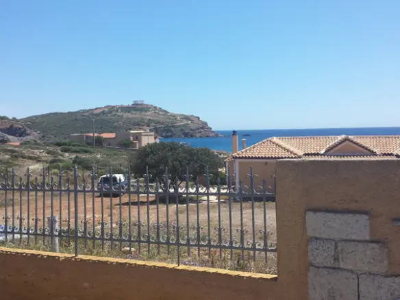 Detached House In Lavrio, Greece (220 M²)