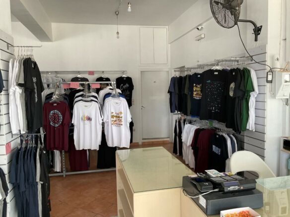 Business In Greece (300 M²)