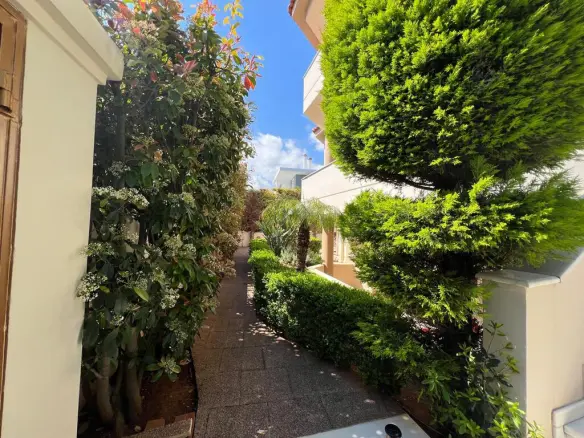 3-bedroom Detached House In Xilokastro, Greece (285 M²)