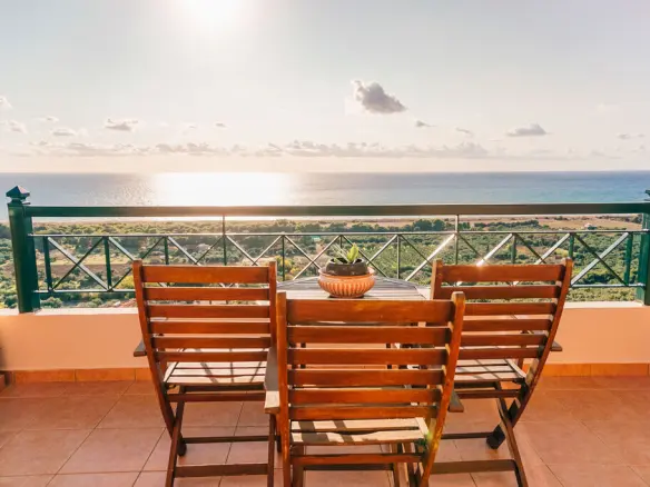 Hotel In Avlona, Greece (2.500 M²)