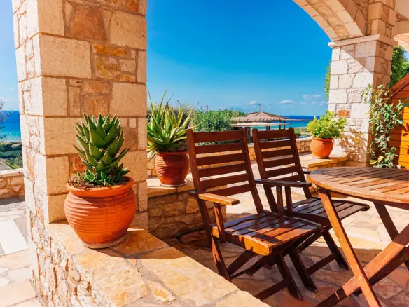 Hotel In Avlona, Greece (2.500 M²)
