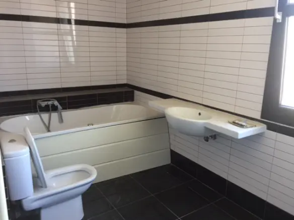 3-bedroom Maisonette In Lesvos – Mitilini, Greece (136 M²)