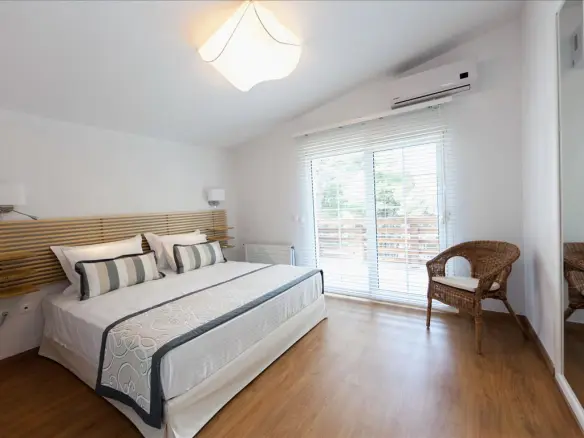 5-bedroom Villa In Kassandra, Greece (330 M²)