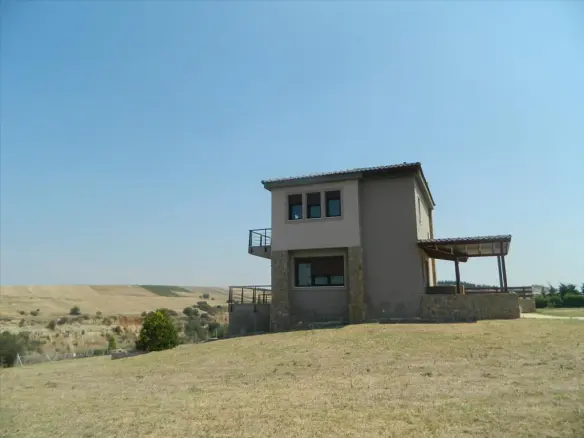 Detached House In Thermaikos, Greece (200 M²)