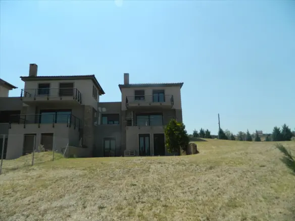Detached House In Thermaikos, Greece (200 M²)