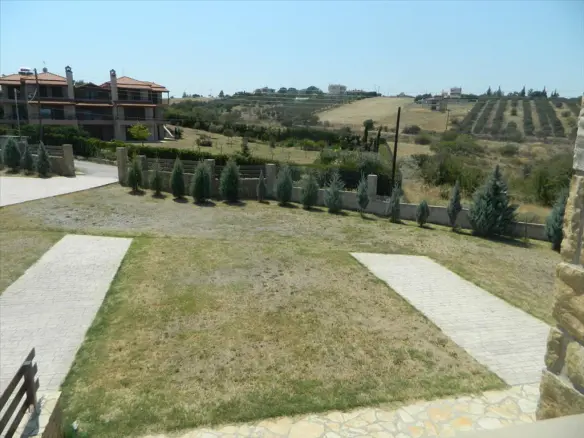 Detached House In Thermaikos, Greece (200 M²)