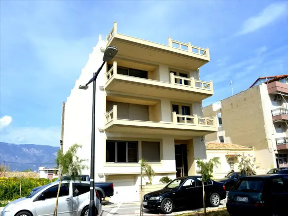 Business In Korinthos, Greece (1.000 M²)