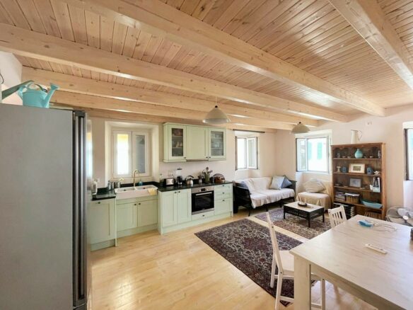 3-bedroom Maisonette In Corfu, Greece (147 M²)