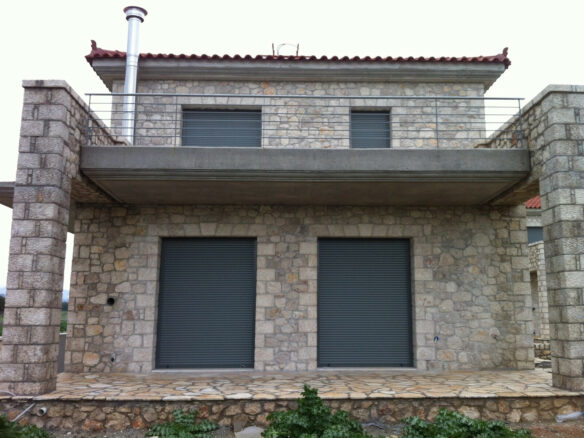 Complex In Greece (600 M²)