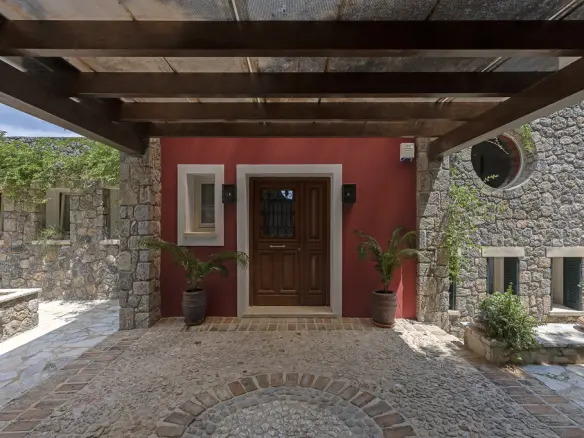 6-bedroom Villa In Corfu, Greece (350 M²)