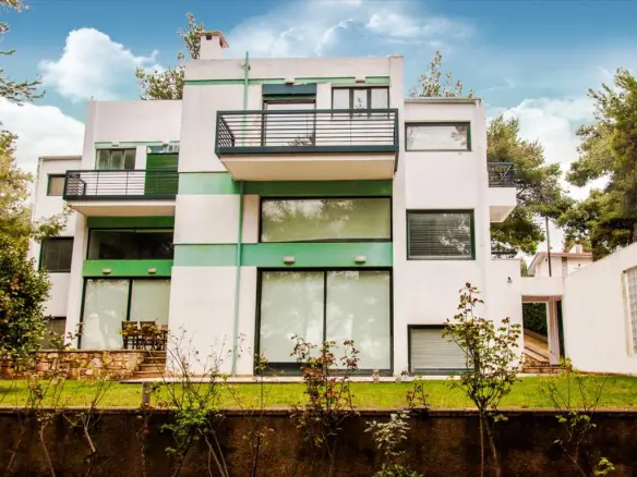 5-bedroom Maisonette In Agios Stefanos, Greece (270 M²)