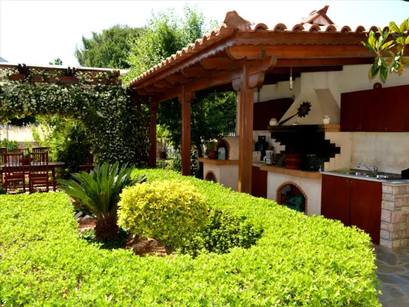 Detached House In Artemida (loutsa), Greece (330 M²)