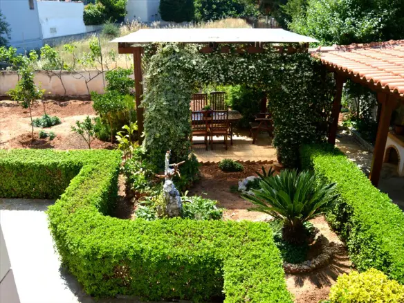 Detached House In Artemida (loutsa), Greece (330 M²)