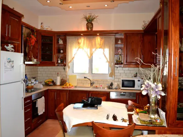 Detached House In Artemida (loutsa), Greece (330 M²)