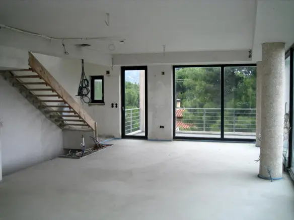 3-bedroom Detached House In Marathonas, Greece (430 M²)