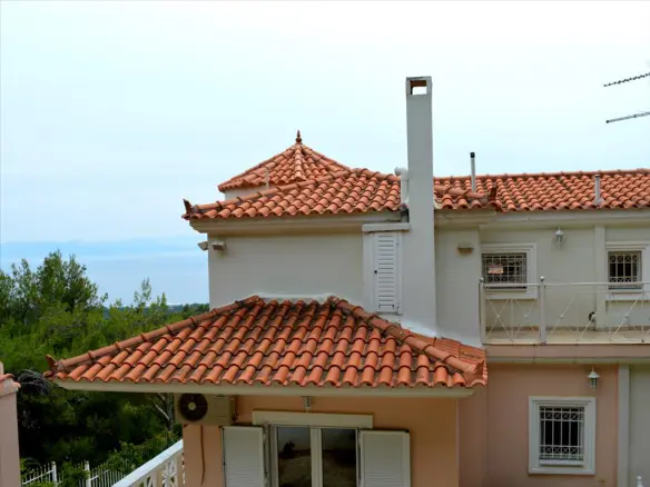 8-bedroom Detached House In Marathonas, Greece (260 M²)