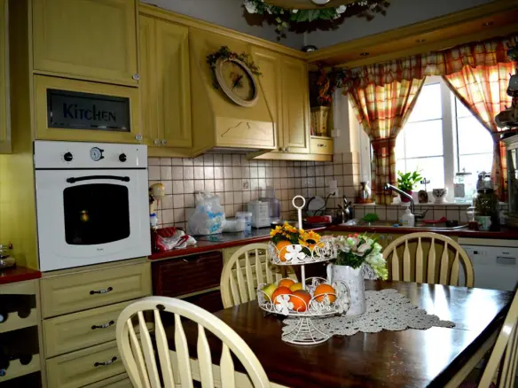 8-bedroom Detached House In Marathonas, Greece (480 M²)