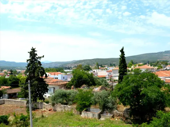 8-bedroom Detached House In Marathonas, Greece (480 M²)
