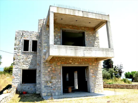 3-bedroom Maisonette In Antirrio, Greece (150 M²)