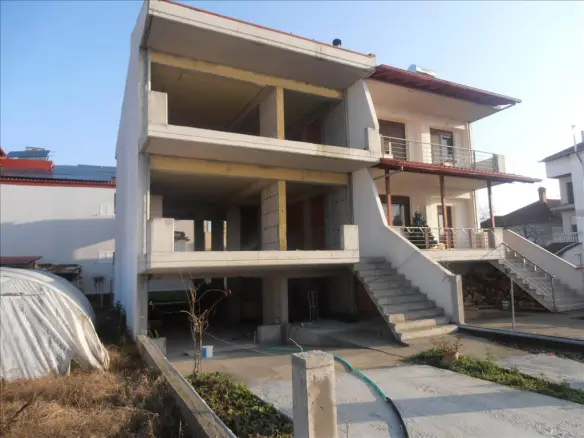 Maisonette In Greece (210 M²)