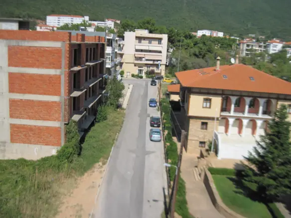 Business In Poligiros, Greece (1.440 M²)