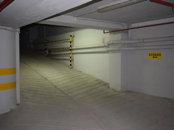 Building In Oreokastro, Greece (5.600 M²)
