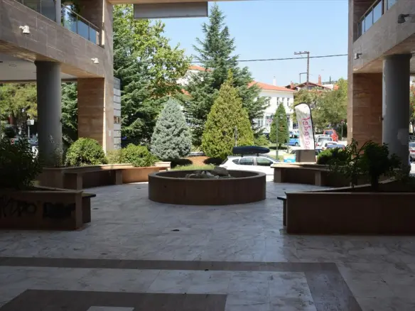 Building In Oreokastro, Greece (5.600 M²)