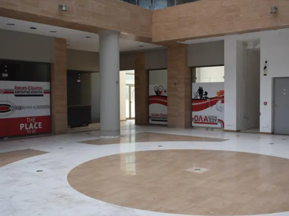 Building In Oreokastro, Greece (5.600 M²)