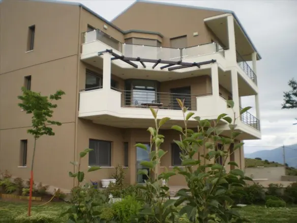 Detached House 333 M² Located In Epirus Region
