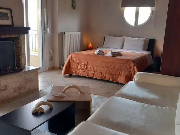 5-bedroom Detached House In Kalamos, Greece (320 M²)