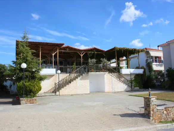 Business In Sithonia, Greece (420 M²)