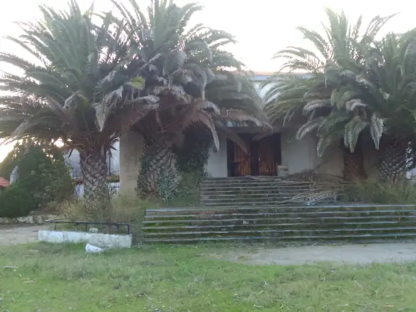 Business In Aristotle, Greece (1.200 M²)