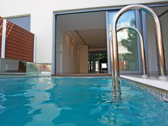 Maisonette In Voula, Greece (250 M²)