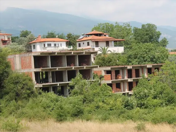 Business In Greece (700 M²)
