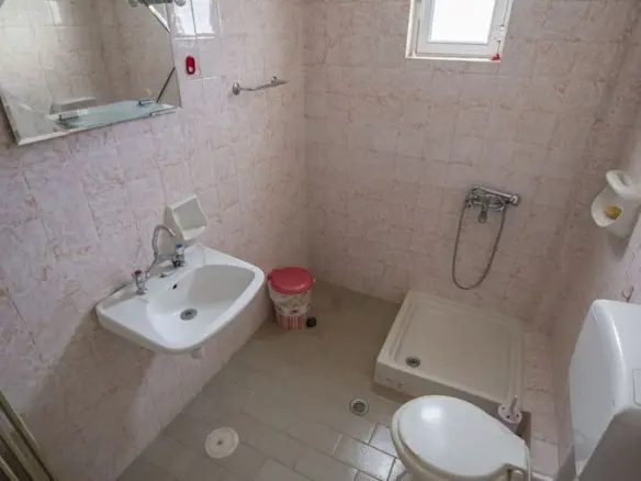 Building In Loutraki-perachora, Greece (240 M²)