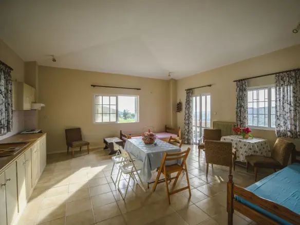 Building In Loutraki-perachora, Greece (240 M²)