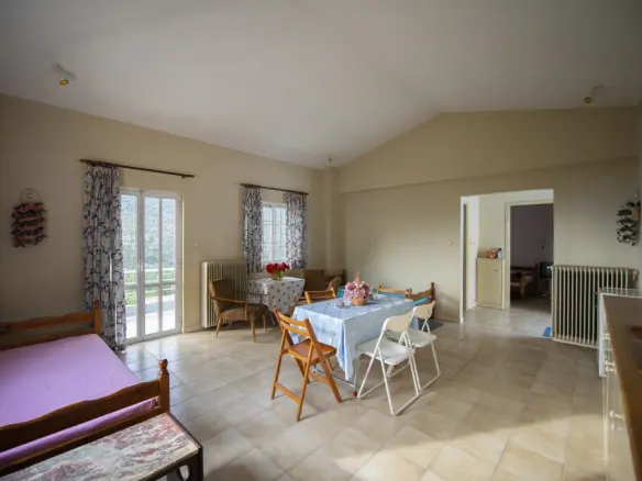 Building In Loutraki-perachora, Greece (240 M²)