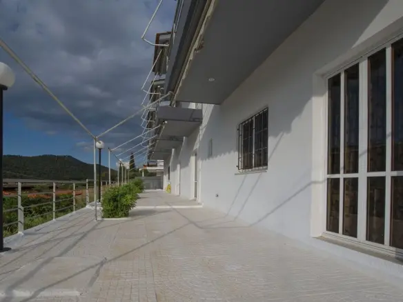 Building In Loutraki-perachora, Greece (240 M²)
