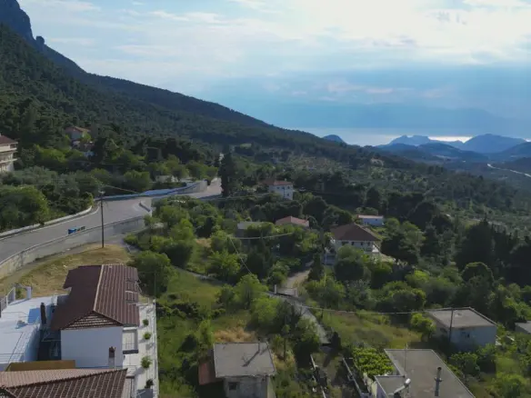 Building In Loutraki-perachora, Greece (240 M²)